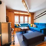 Marmota L Wifi L Pie De Pistas *