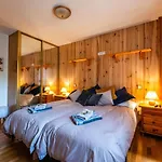 Marmota L Wifi L Pie De Pistas *